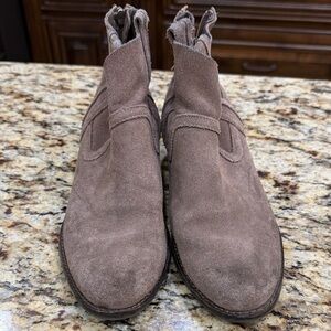 Dolce Vita Women’s Suede Ankle Boots